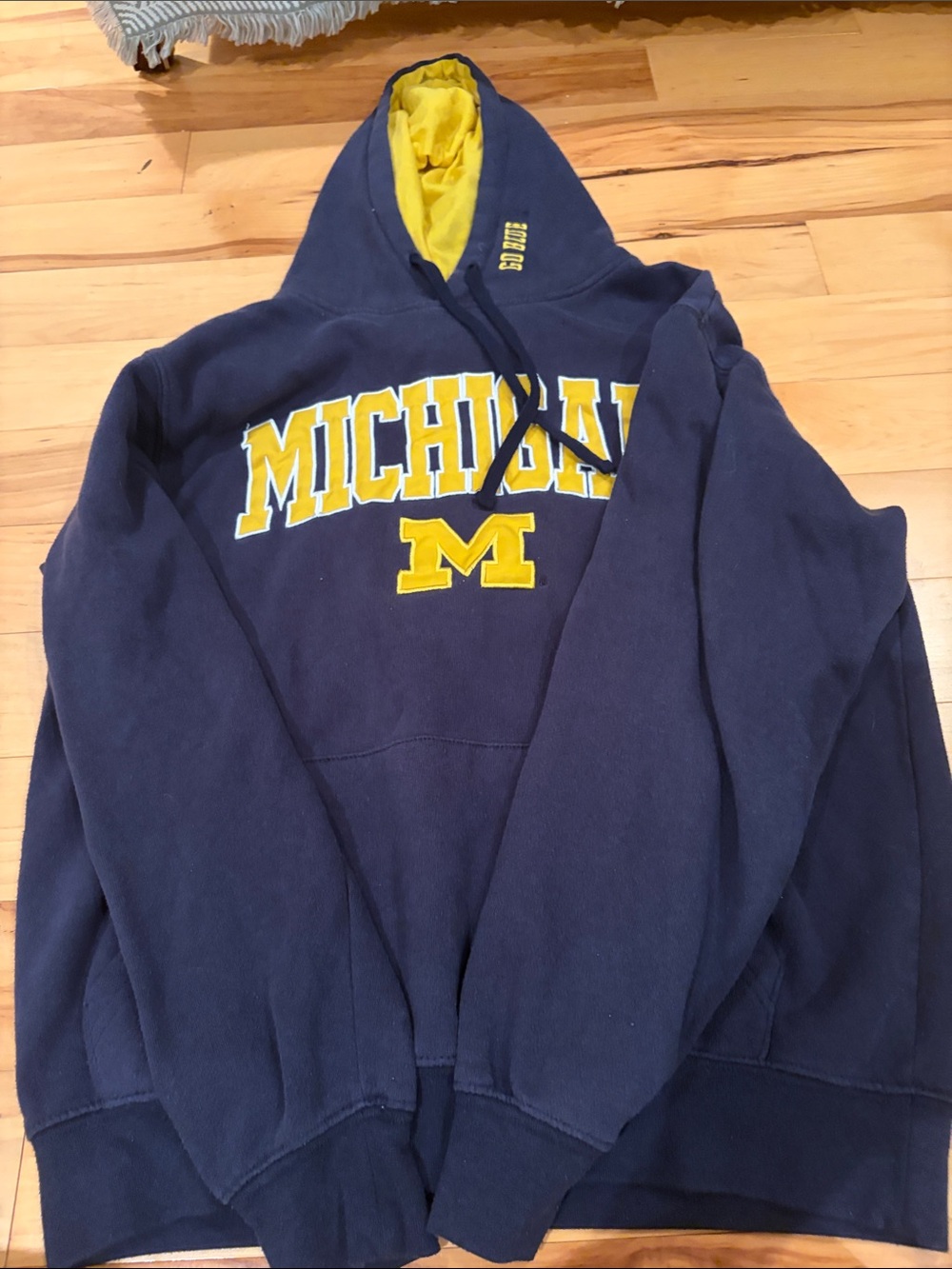 Colosseum Navy and Yellow Michigan Hoodie